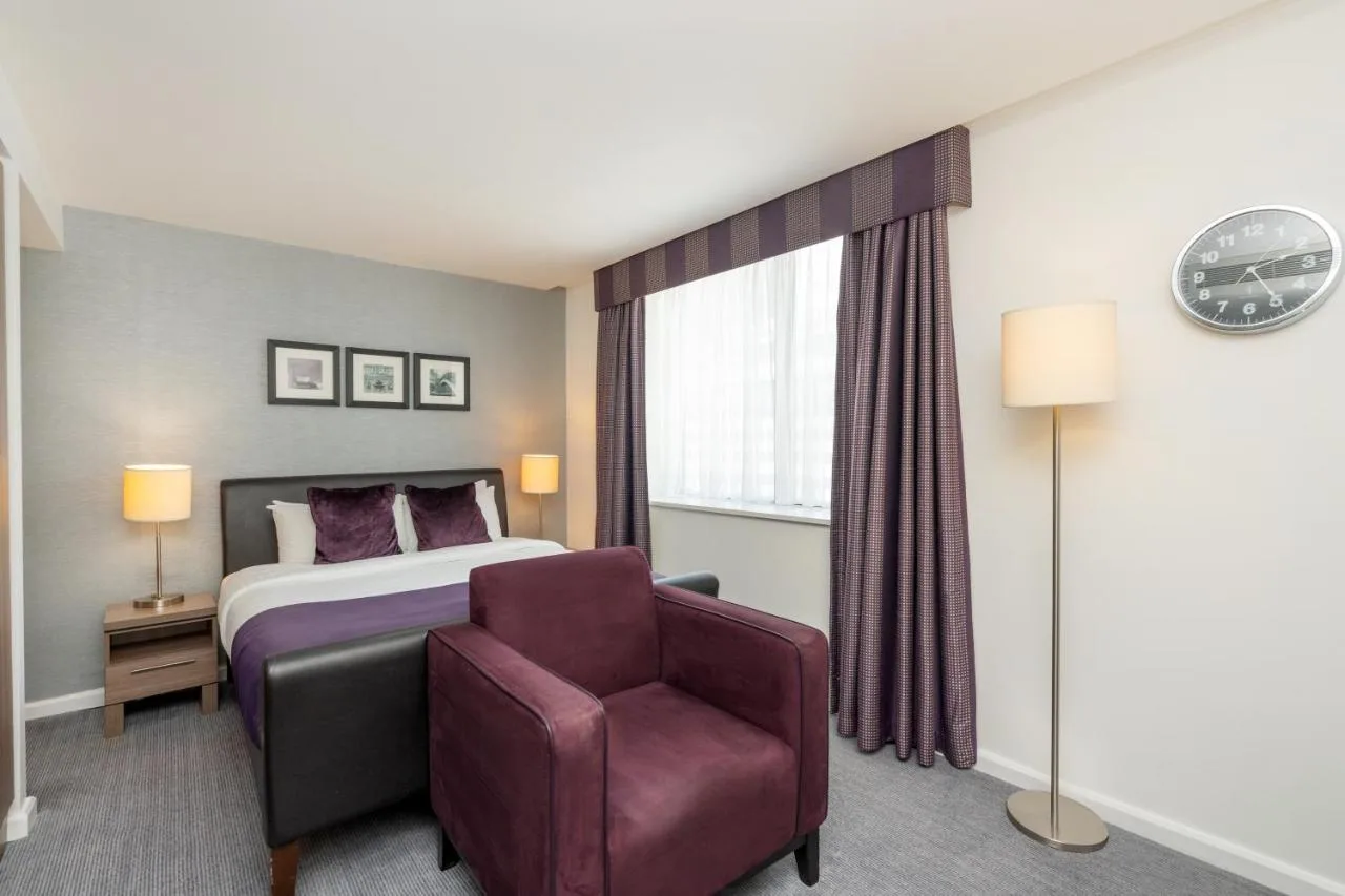 King Studio Suite City View