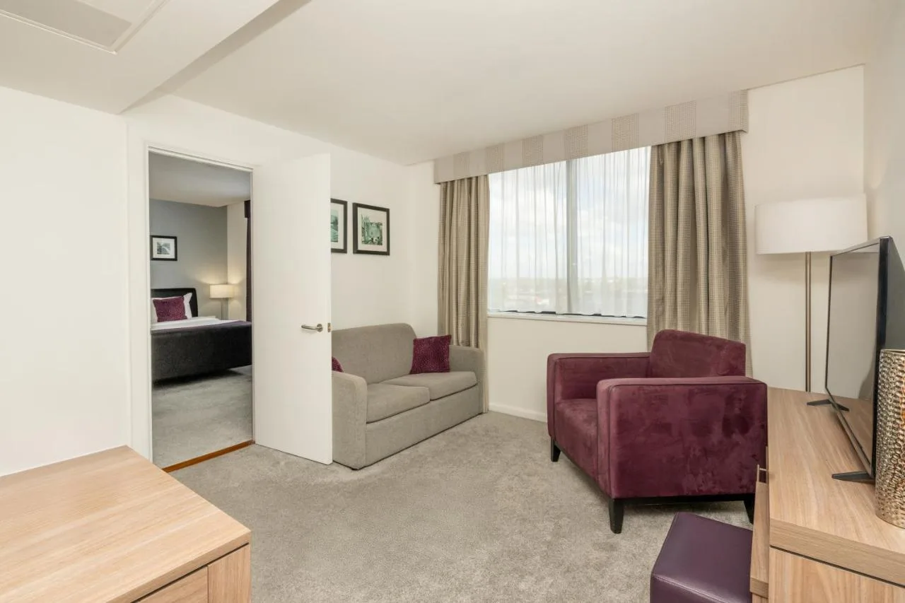 One-Bedroom Suite